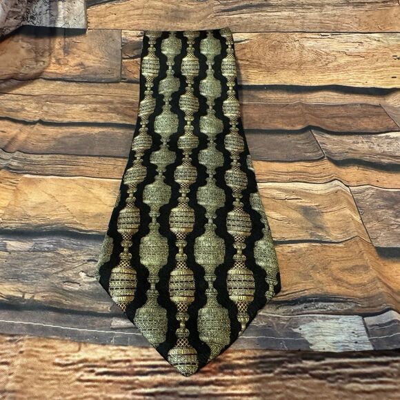 Metropolitan Museum of Art Black Gold Silk Necktie Patterned The Met Tie Mens - Picture 1 of 6